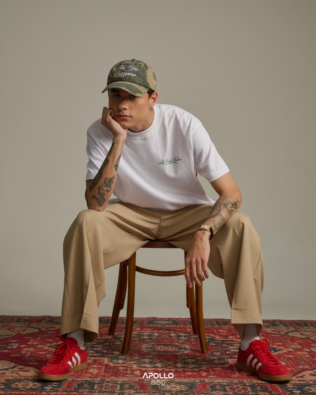 WHITE ADVENTURERS' MOTIVATIONS TEE