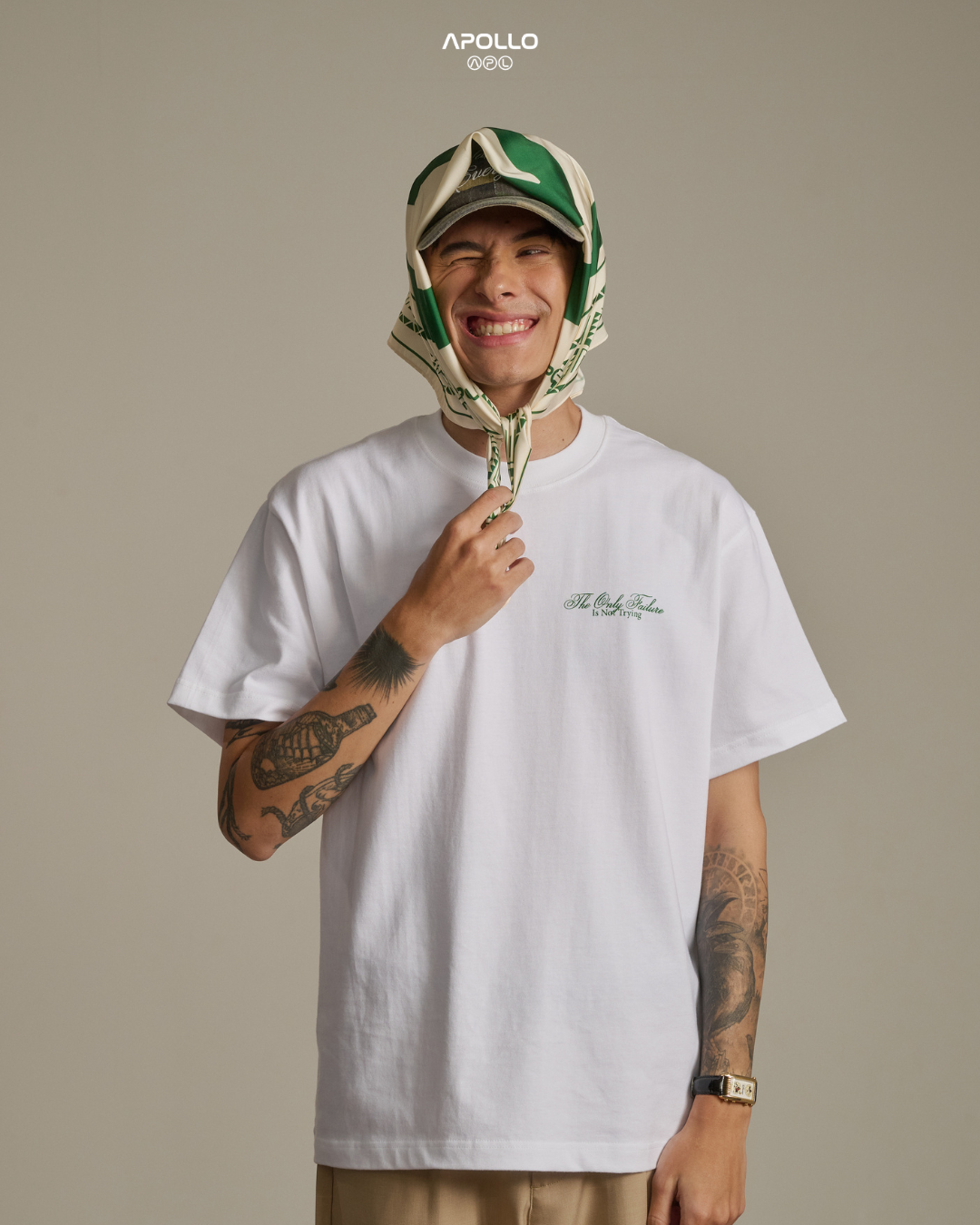 WHITE ADVENTURERS' MOTIVATIONS BANDANA